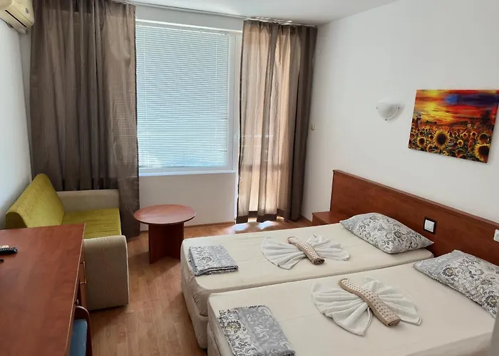 Hotel Complex Nev 3*